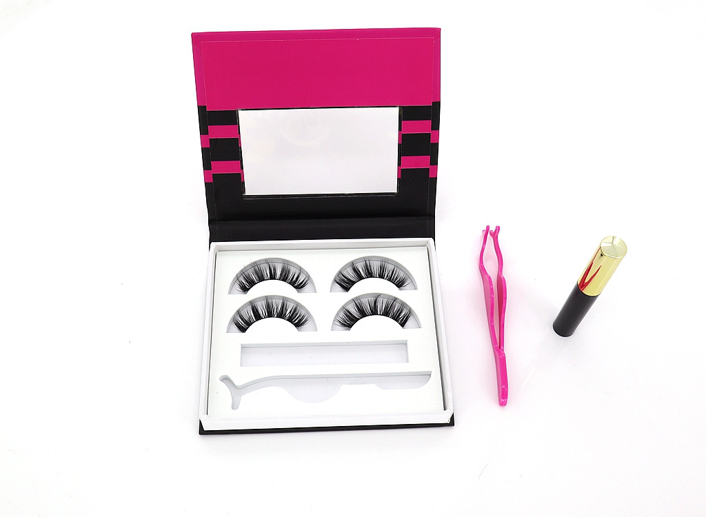 World beauty magetic eyelashes 2sets and magnetic eyelashes applicator case